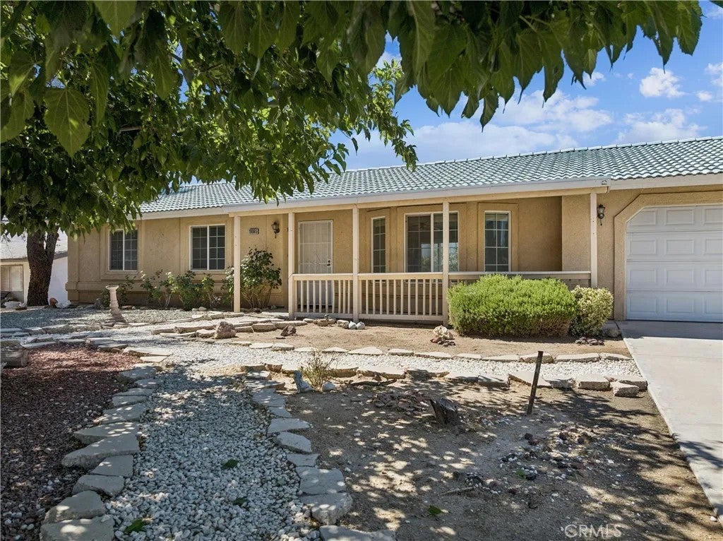 19065 Sheffield Street — photo