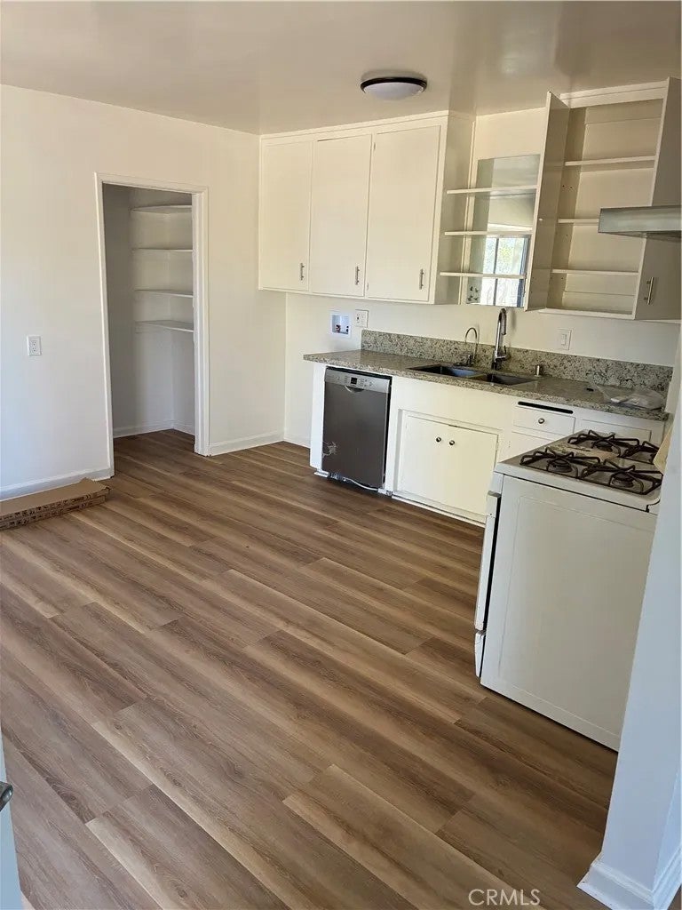 863 Morada — photo