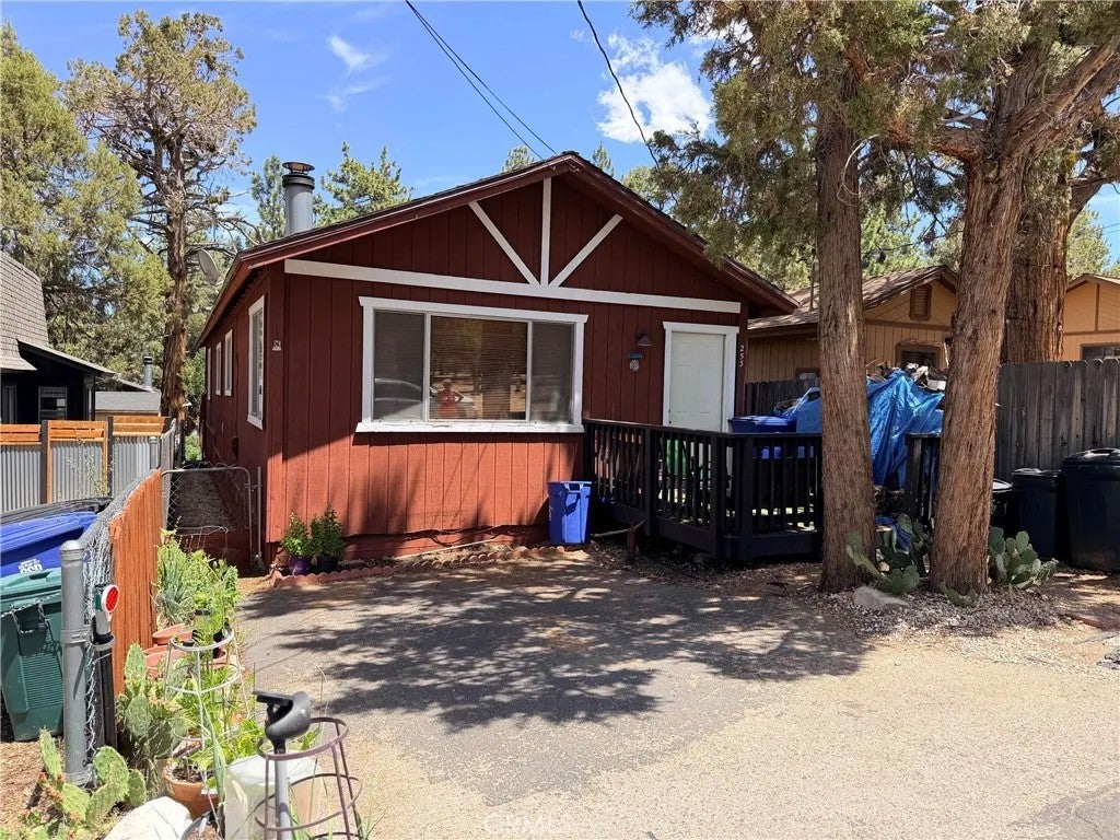 253 Santa Barbara — photo