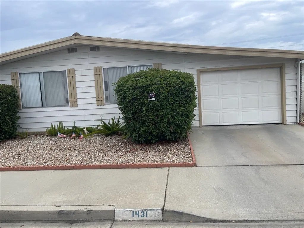 1431 Bella Vista — photo