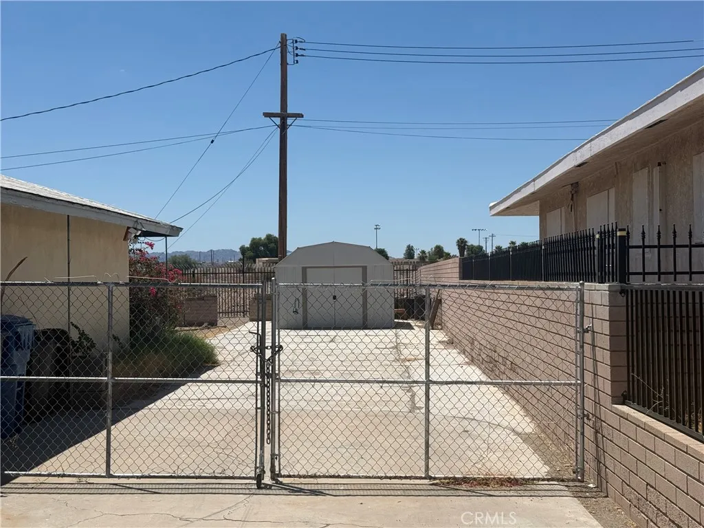 1611 Collins, Needles, CA 92363 — photo 3