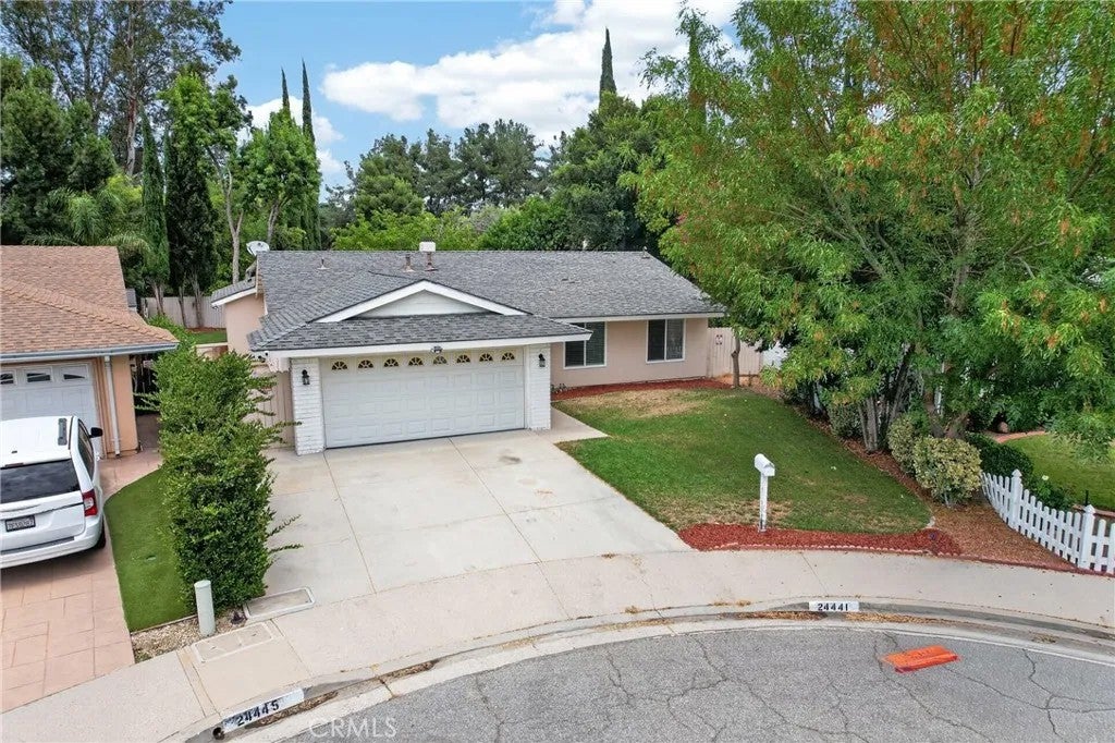 24441 Denise Pl — photo