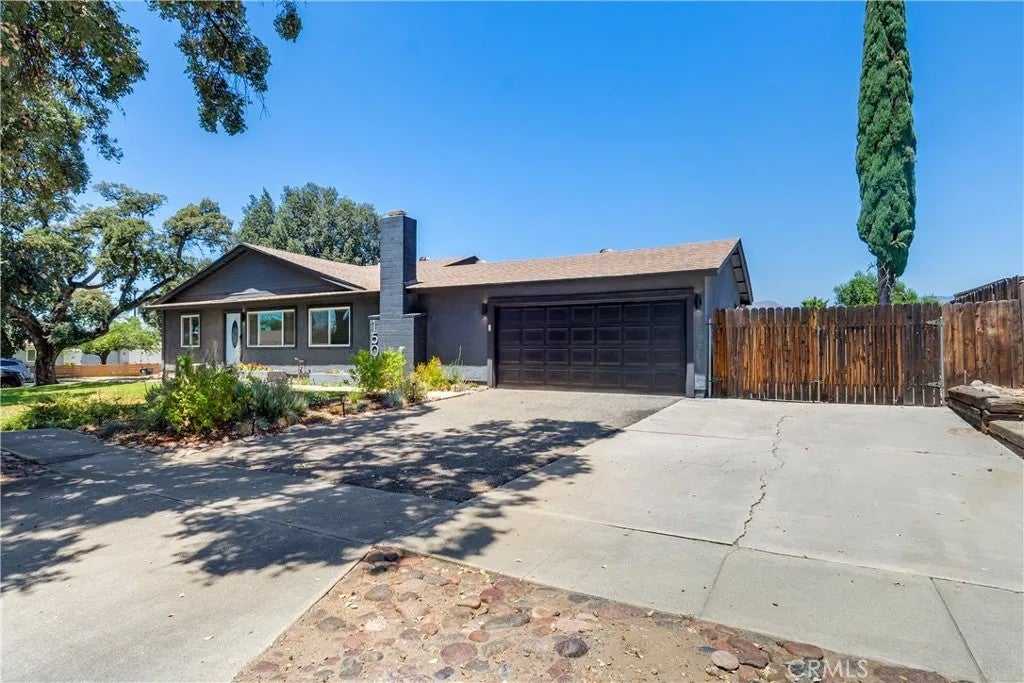 1501 Cambridge Avenue — photo