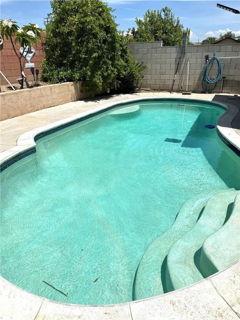 15184 Macadamia Court — photo