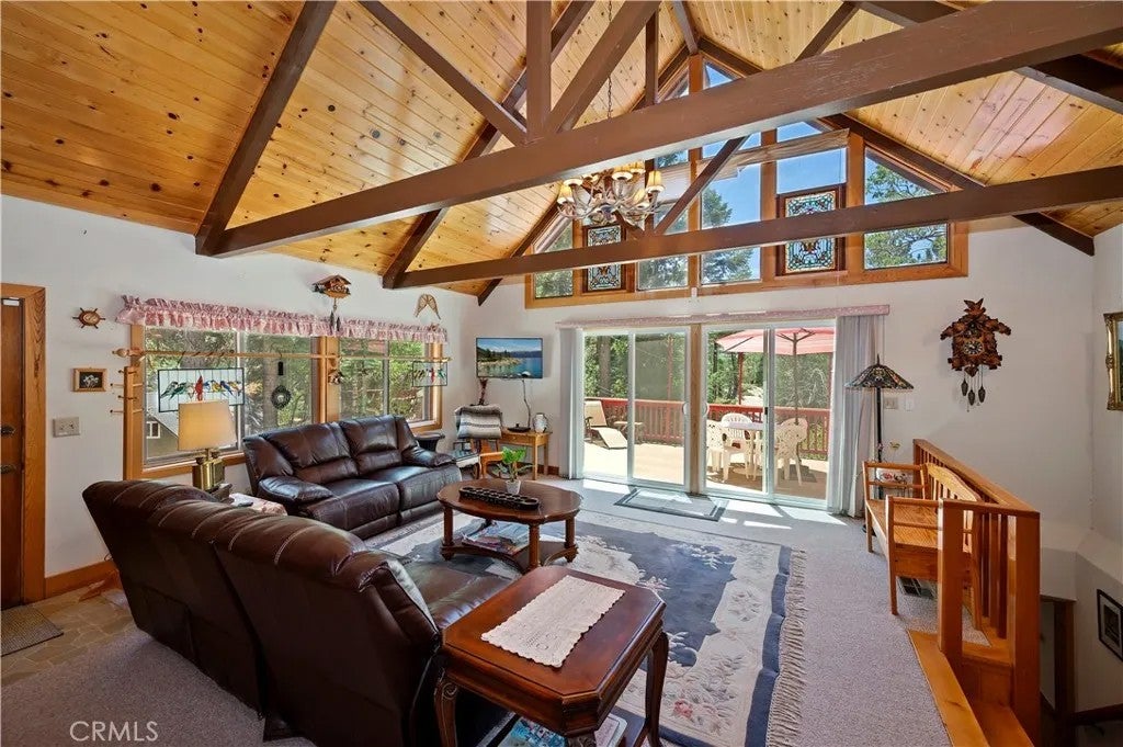 707 Briar Lane — photo