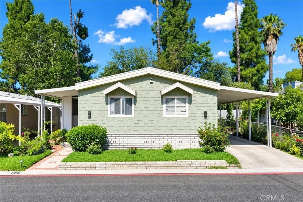 494 S Macy 63 — photo