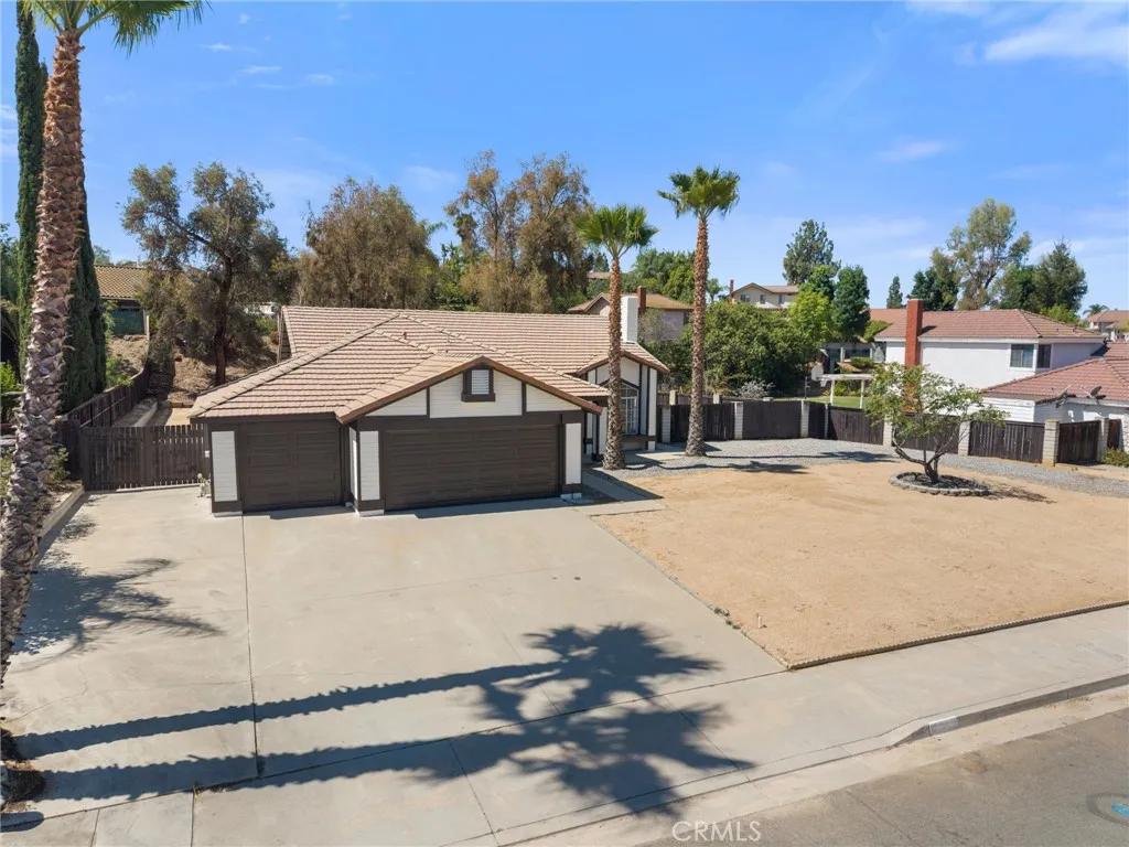 1074 Basilone Drive, Riverside, CA 92506 — photo 3
