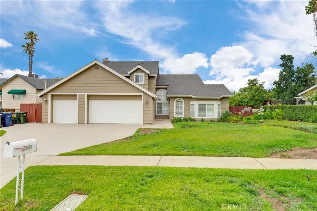 625 Greenwood Court — photo