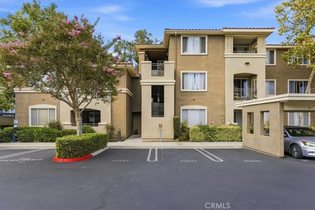 22681 Oakgrove 426 — photo