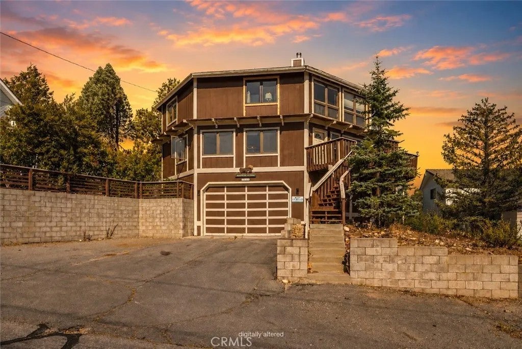 1098 Mt Verdi — photo