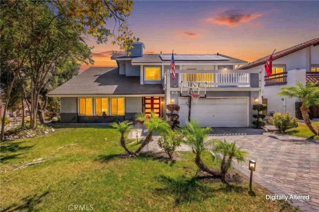 7729 Calle Bresca — photo