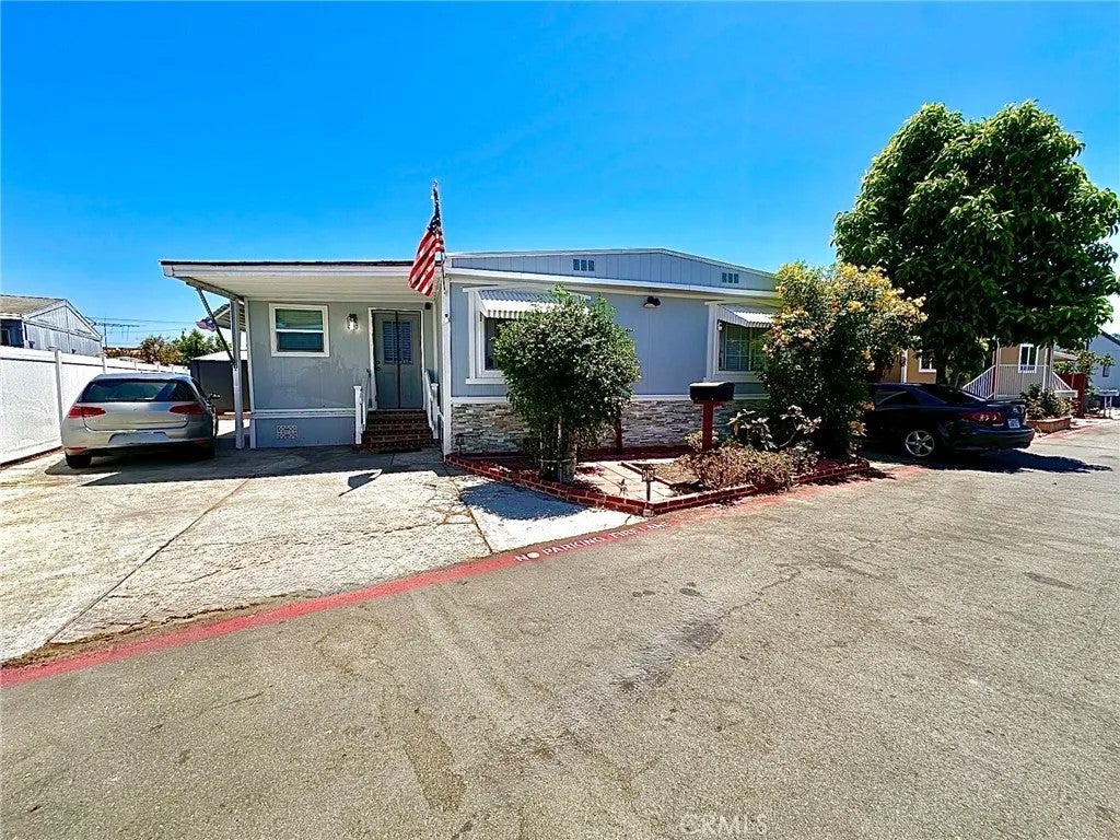 14081 Magnolia 153 — photo