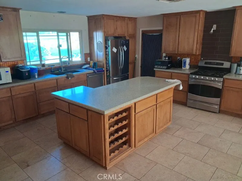 611 Iris, Redlands, CA 92373 — photo 3