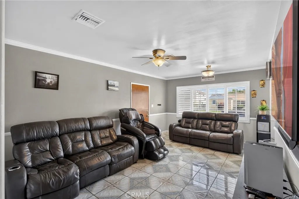 424 E 3rd, Rialto, CA 92376 — photo 3