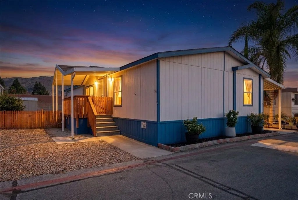 22111 Newport 46 — photo