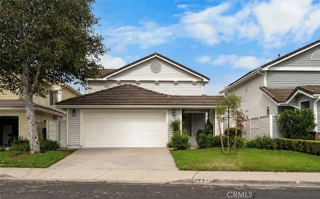 4431 Honeyglen Court — photo