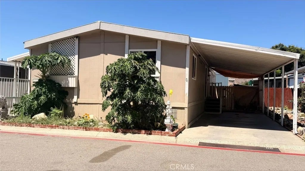4901 Green River 116 — photo