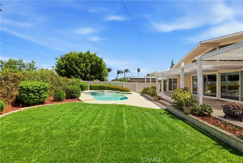 625 Lancer, Corona, CA 92879 — photo 3