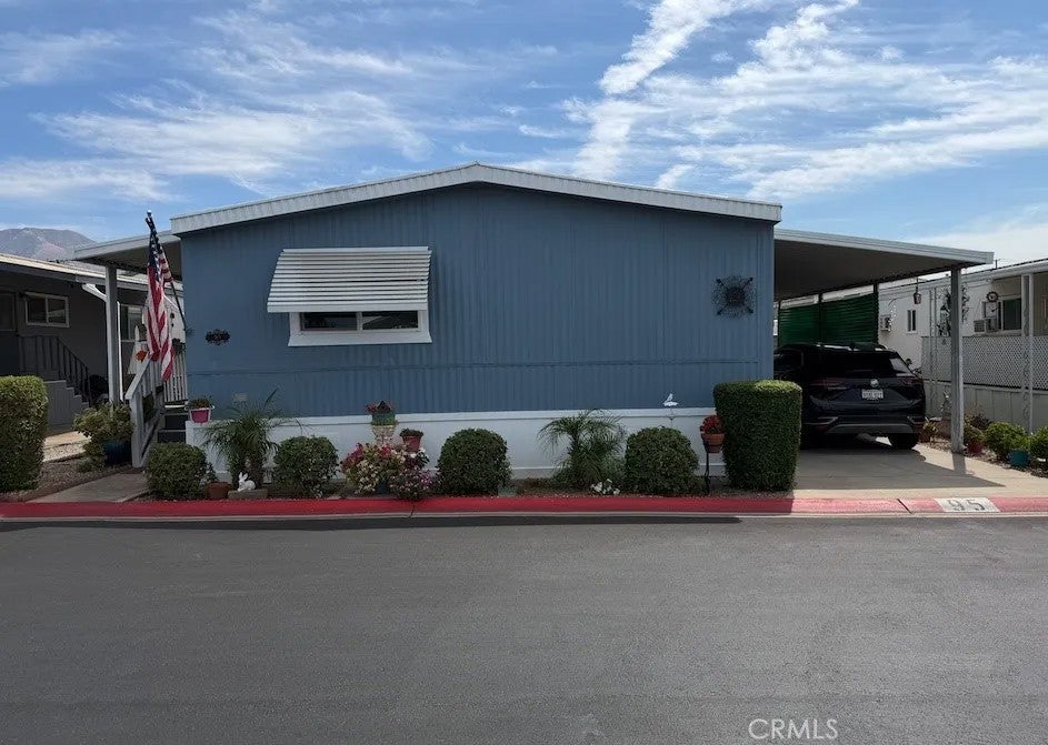 2727 Pacific 95 — photo