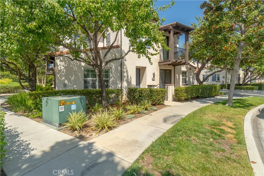 4332 Junction, Corona, CA 92883 — photo 2