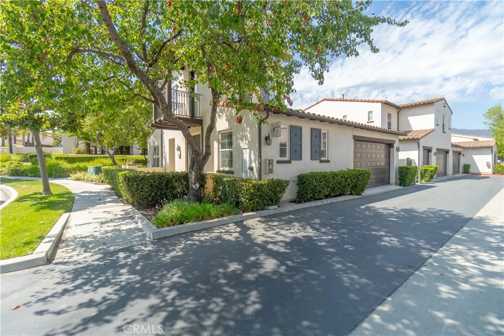 4332 Junction, Corona, CA 92883 — photo 3