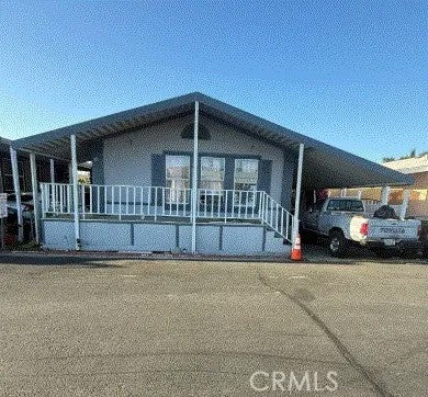 4616 N River 33 — photo
