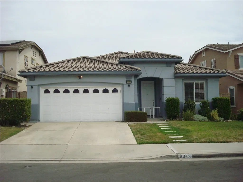 6043 Camargo Place — photo