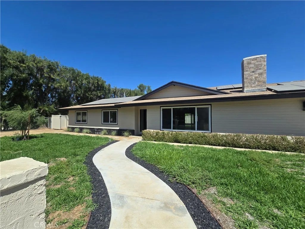 1531 Elm Drive — photo