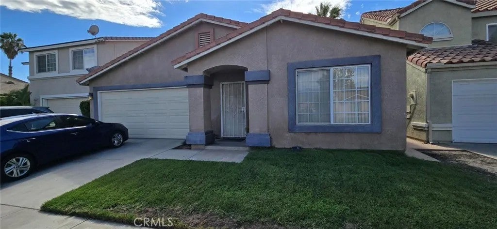 220 Mahogany — photo