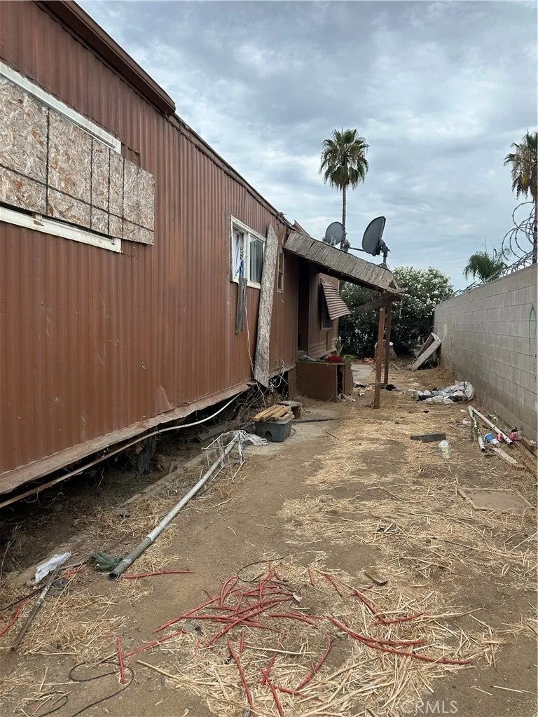 27702 Van Buren — photo