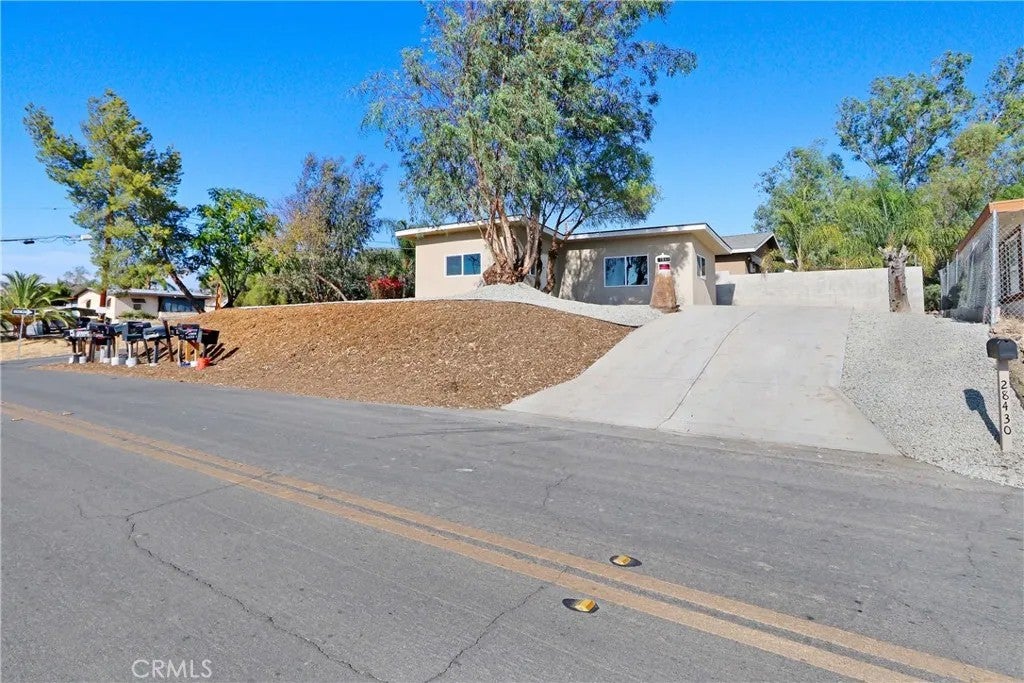 28430 Mountain View — photo