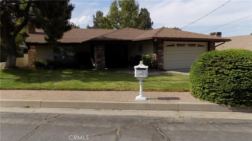 1733 Bonita Vista — photo