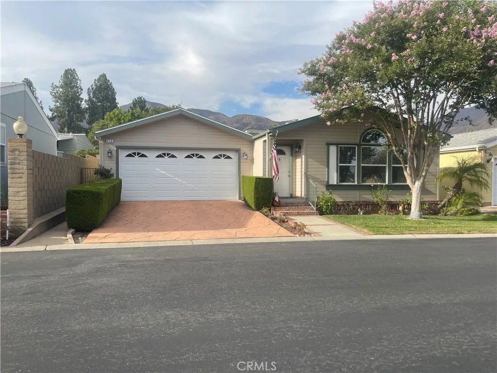 27600 Atlantic 429 — photo