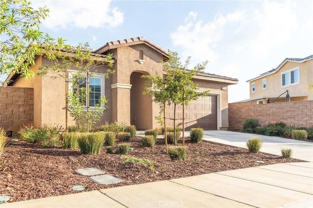35373 Price — photo