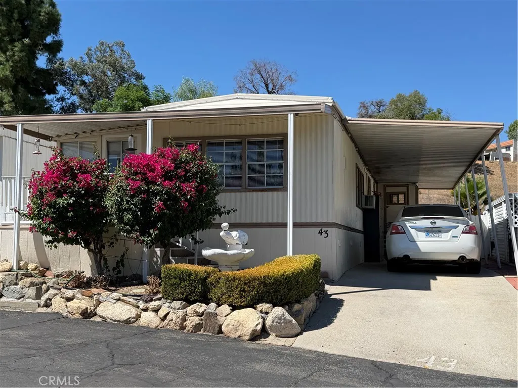 35080 Chandler Unit 43 — photo