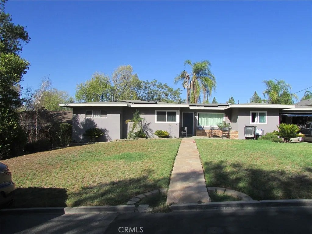 1407 Pacific Street — photo