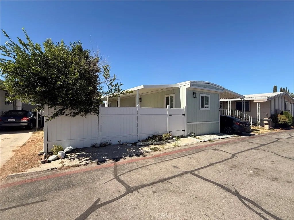 22111 Newport Ave 60 — photo