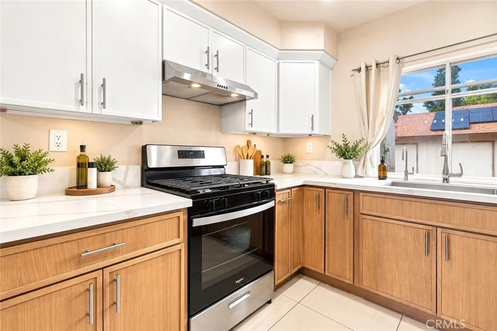 1611 Raintree Place Unit D — photo