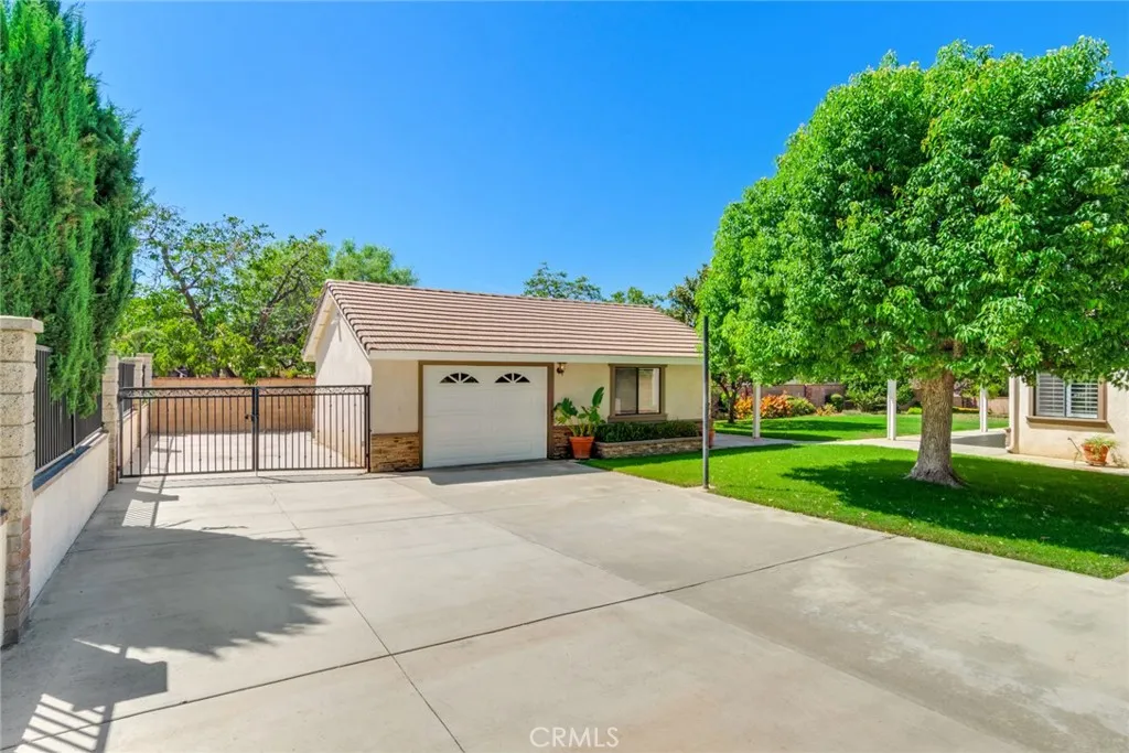 35545 Balsa, Yucaipa, CA 92399 — photo 3