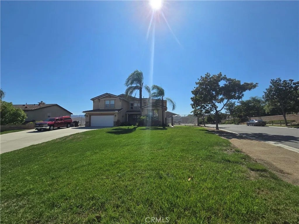 1560 Dodge Way — photo