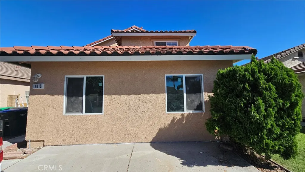 2013 Greenbriar Street Unit B — photo