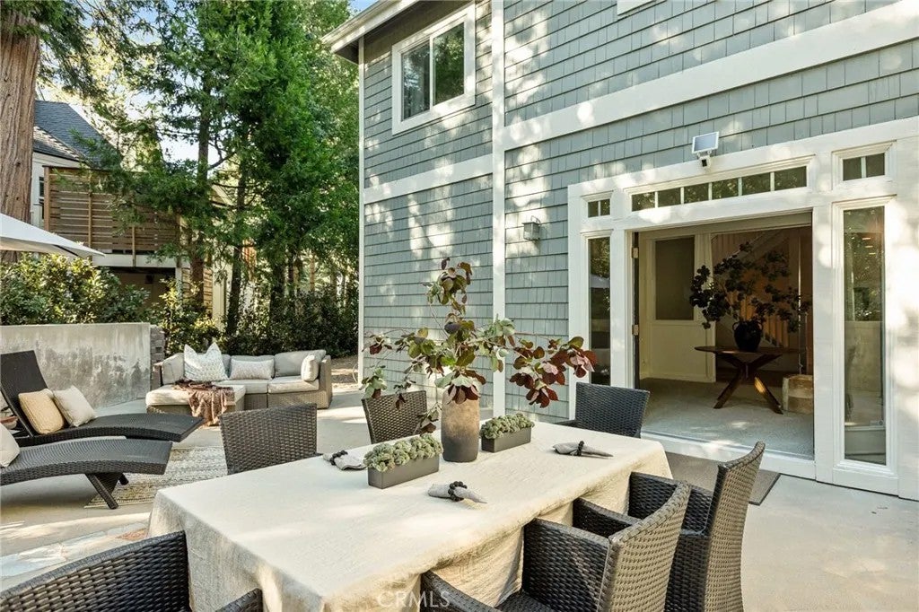 26385 Walnut Hills Drive — photo