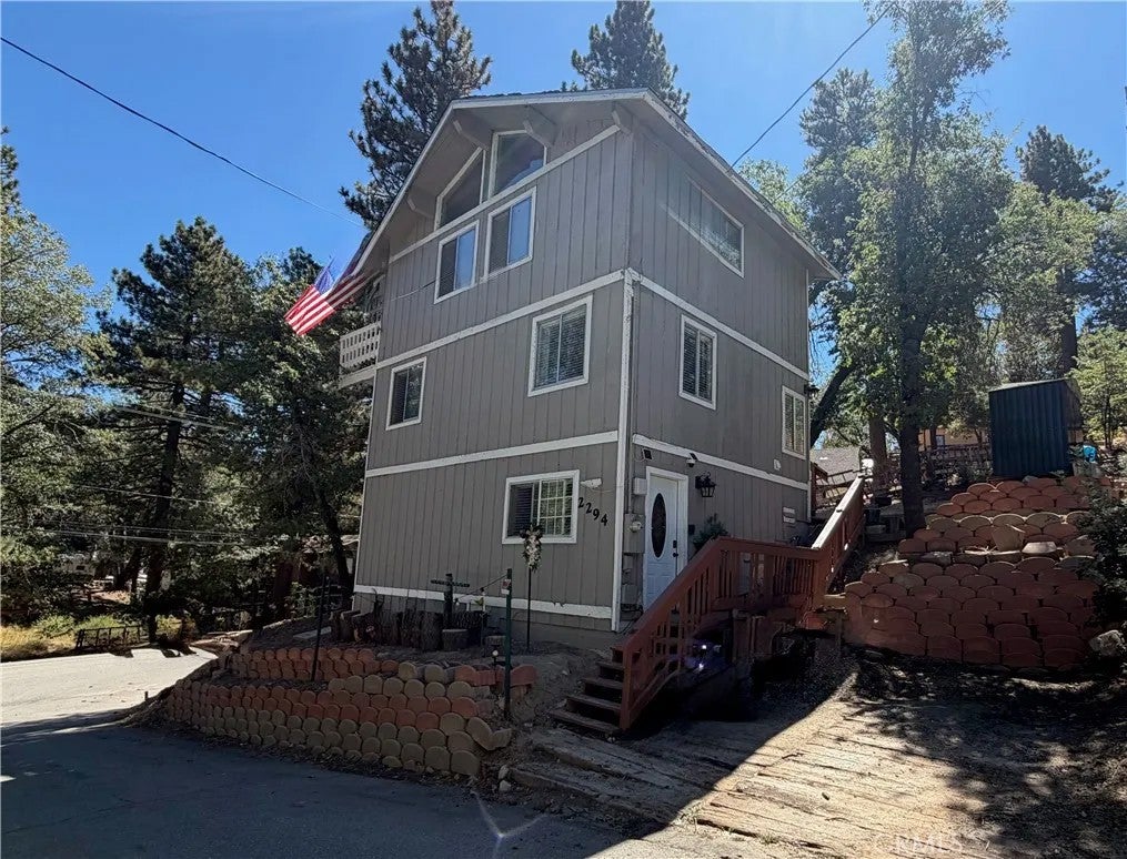 2294 Deep Creek — photo
