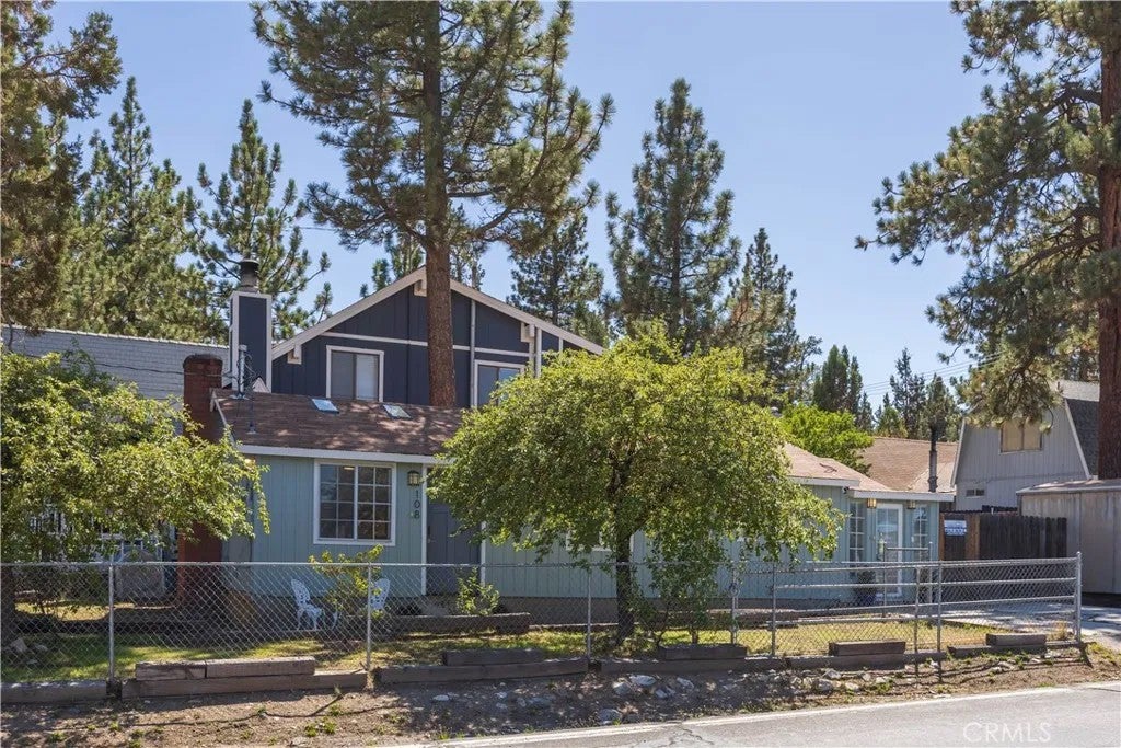 108 Cedar Lane — photo