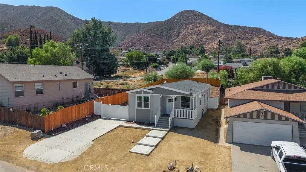 33239 Adelfa — photo