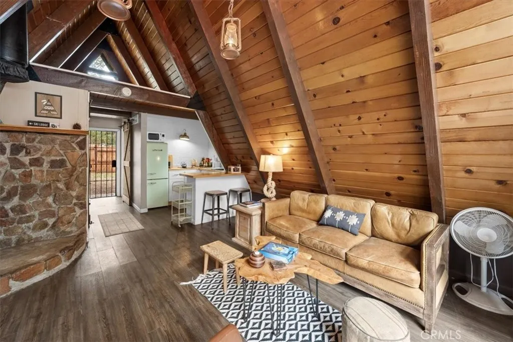 108 Pine, Sugarloaf, CA 92386 — photo 2