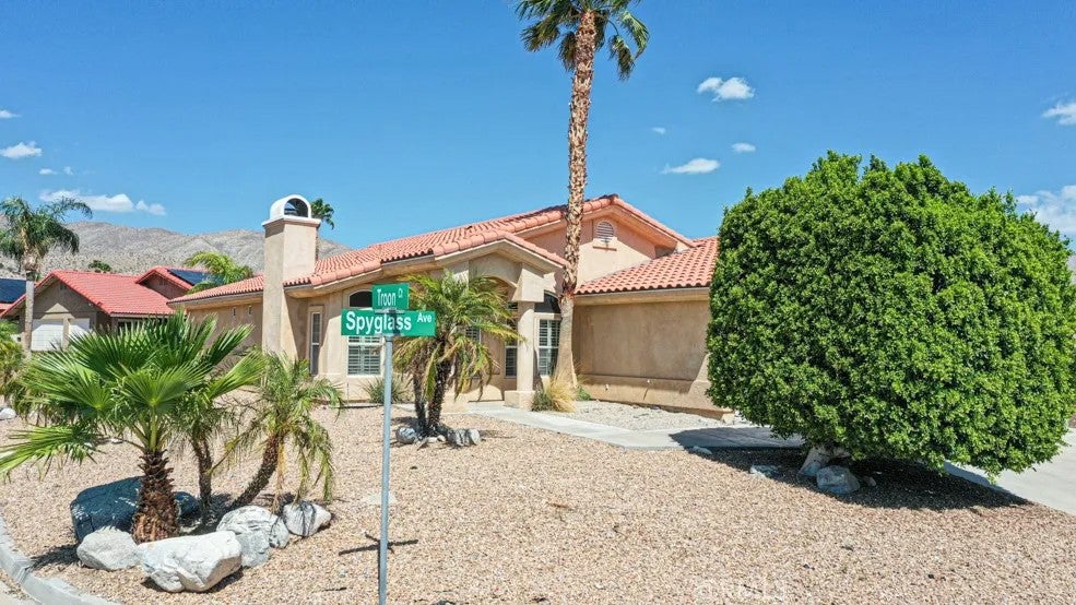 64586 Spyglass — photo
