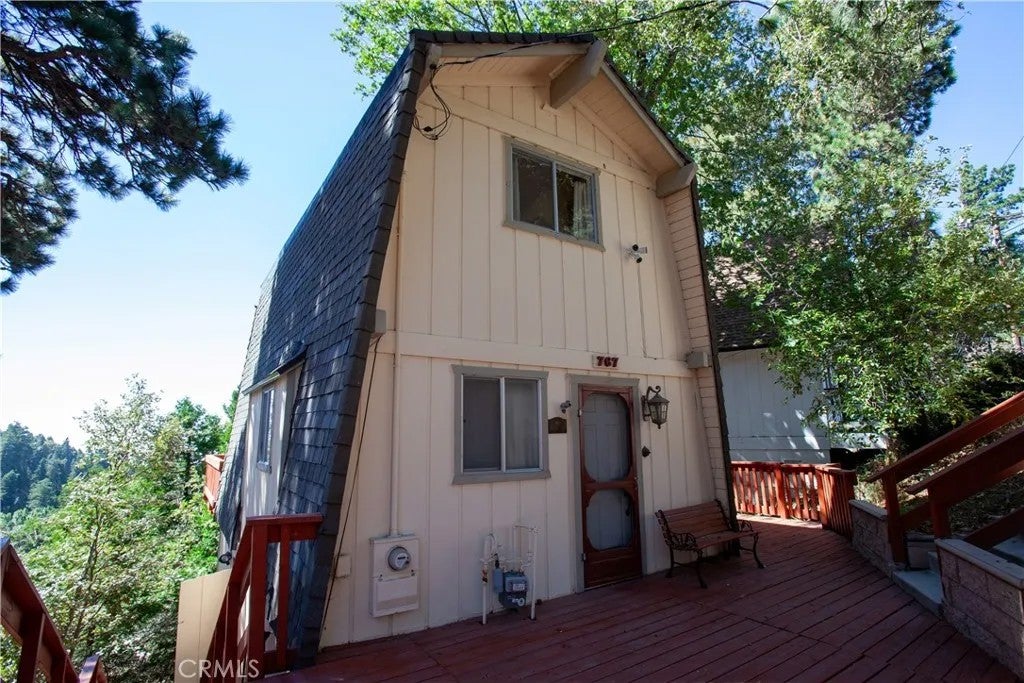 767 W Victoria Court — photo