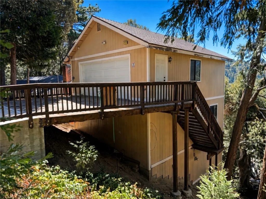 25075 Basel, Crestline, CA 92325 — photo 2