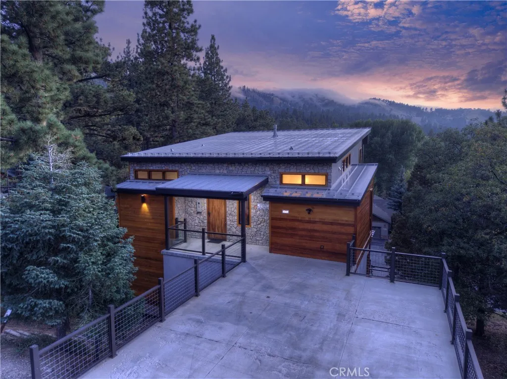 43669 Ridge Crest — photo
